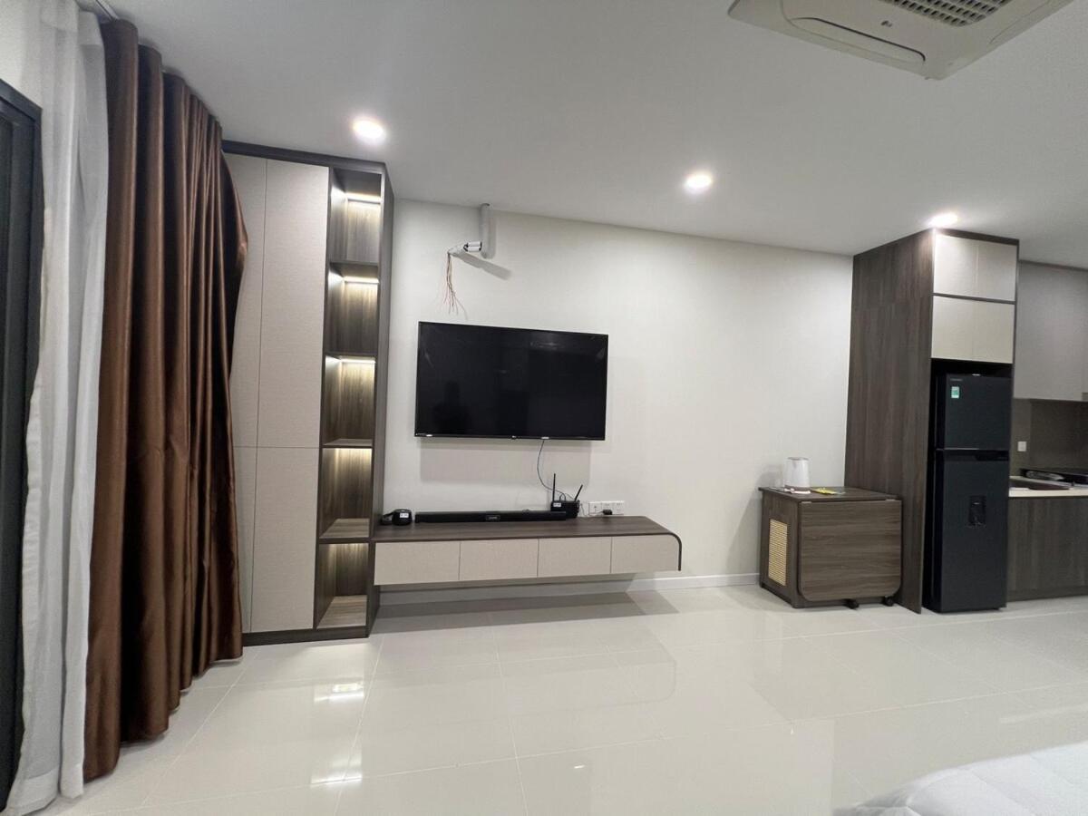 The Complete Officetel